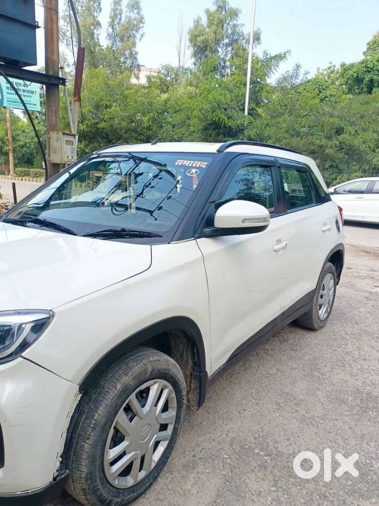 Maruti Suzuki Brezza 1.5 Vxi Smart Hybrid, 2022, Petrol