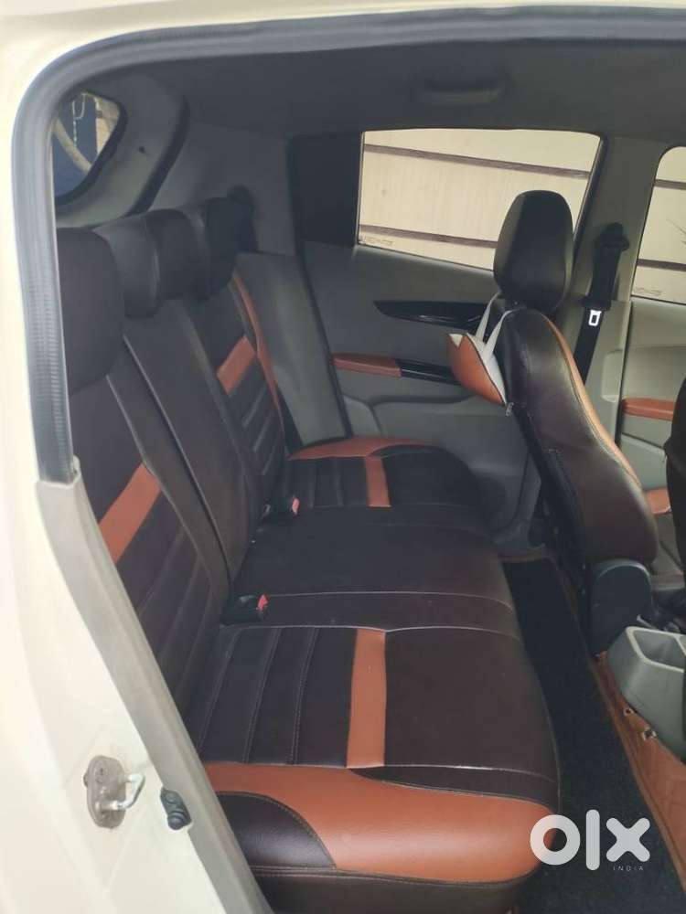 Mahindra Kuv 100 D75 K6 Plus 5str, 2016, Petrol