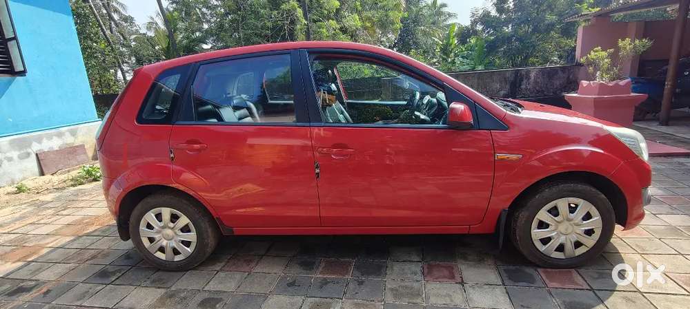 Ford Figo Petrol 2013 Car