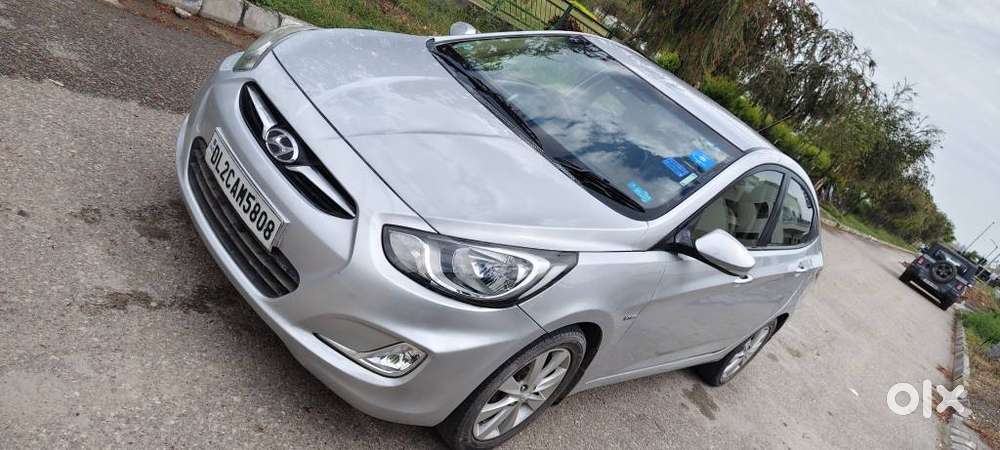 Hyundai Verna 1.6 Sx (o) Vtvt, 2011, Petrol