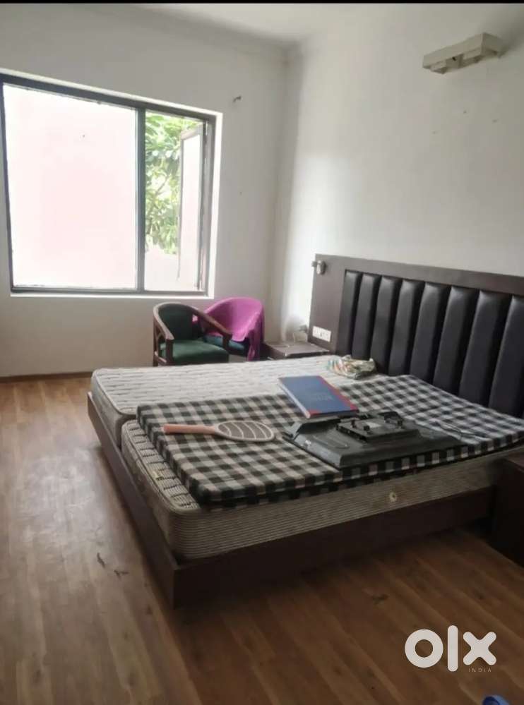 A 24 roomes full furnish guest house for rent in gurgaon
