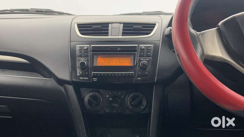 Maruti Suzuki Swift Vvt Vxi, 2016, Petrol