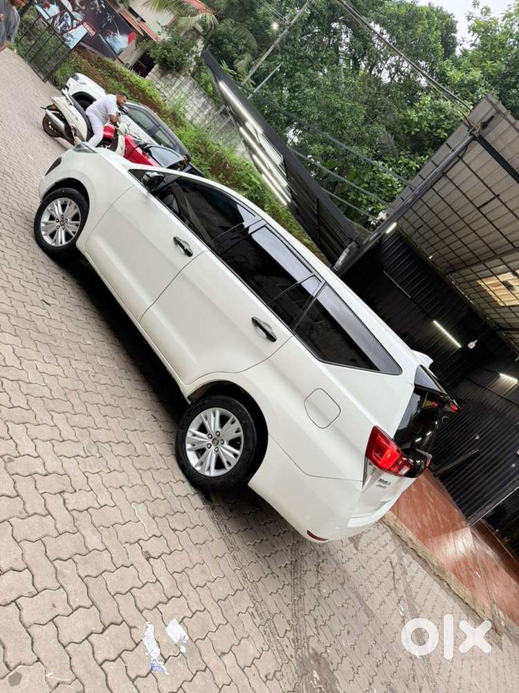Toyota Innova Crysta 2018