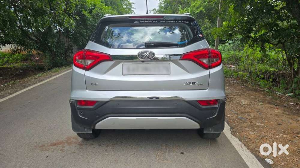 Mahindra Xuv300 2020 Petrol Well Maintained