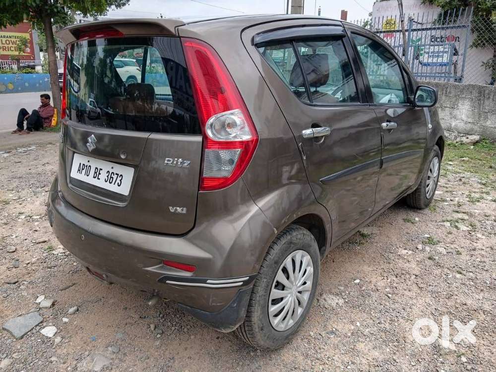 Maruti Suzuki Ritz Vxi, 2013, Petrol