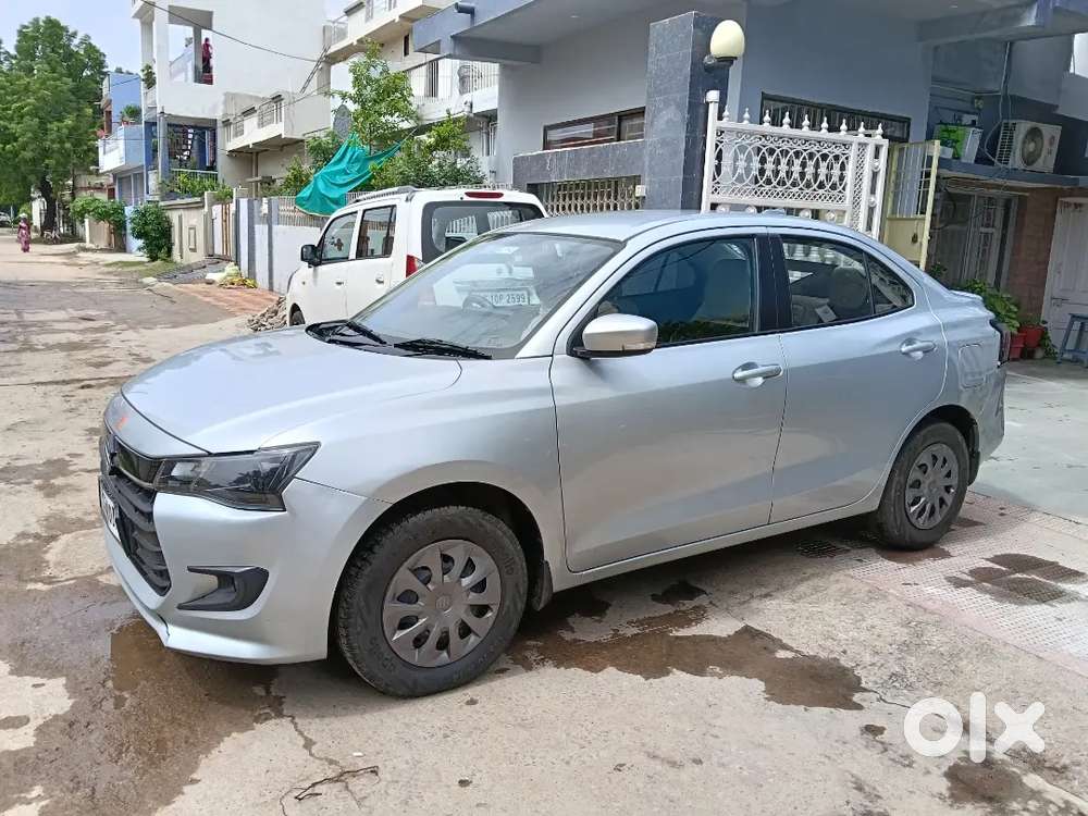 Maruti Suzuki Dzire 1.2 Vxi 2025