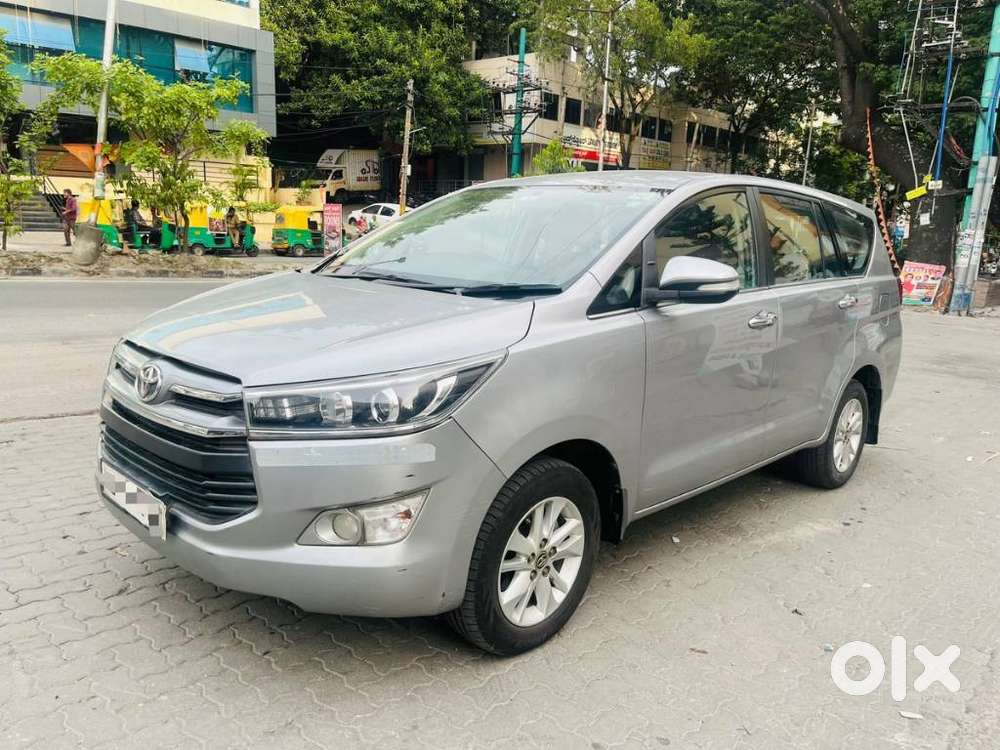 Toyota Innova Crysta 2.4 V 8 Str, 2016, Diesel