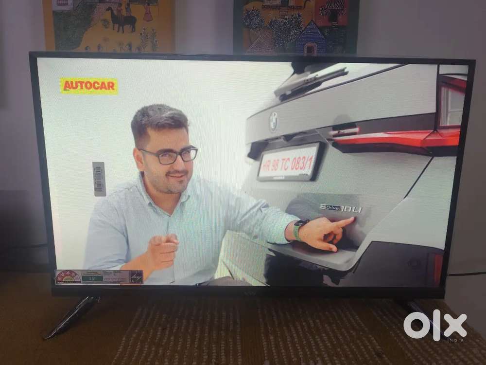 Brand new 32 inches QLED Television