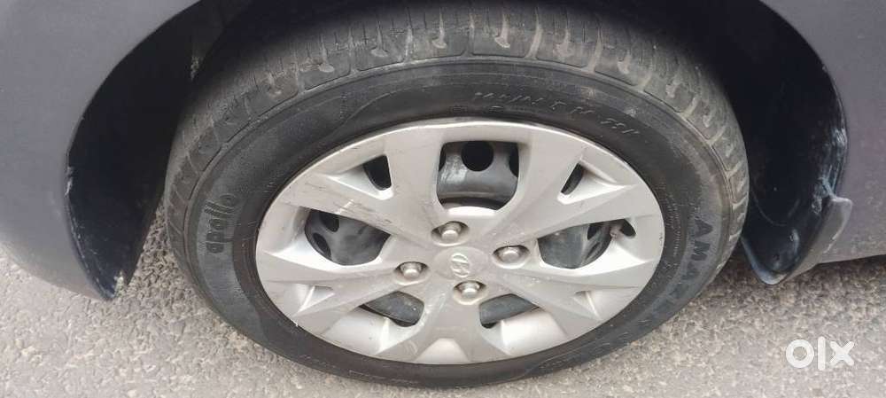 Hyundai Grand I10 2013-2016 Crdi Sportz, 2014, Petrol