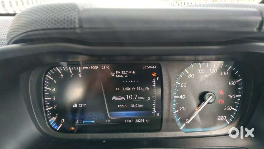 Tata Altroz Xz, 2020, Petrol