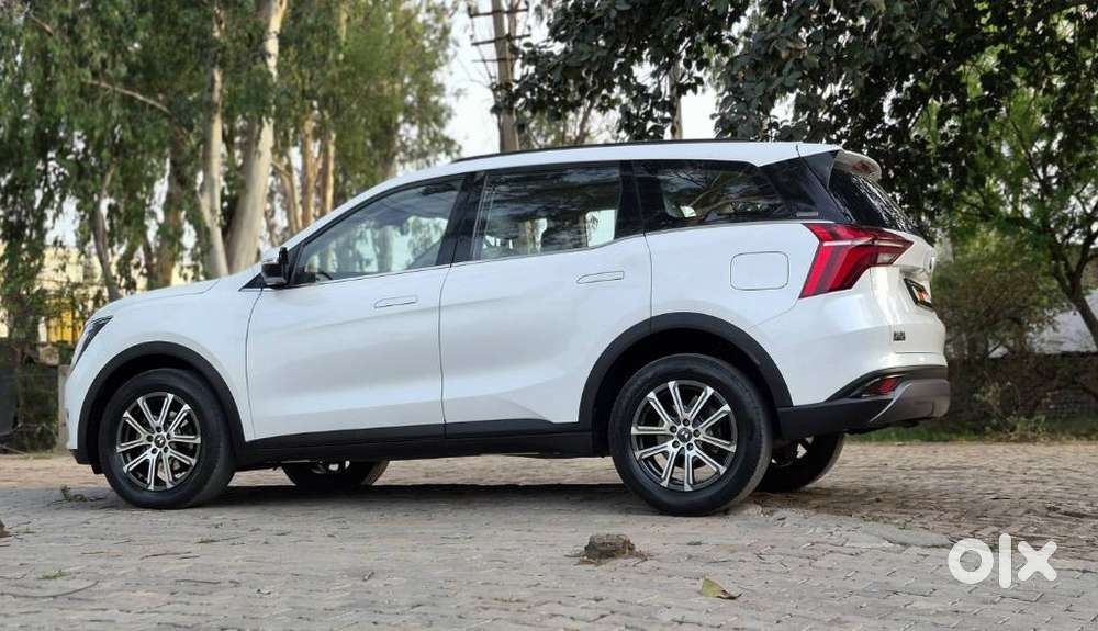 Mahindra Xuv700 2.2 Ax 7 Diesel At Str, 2024, Diesel