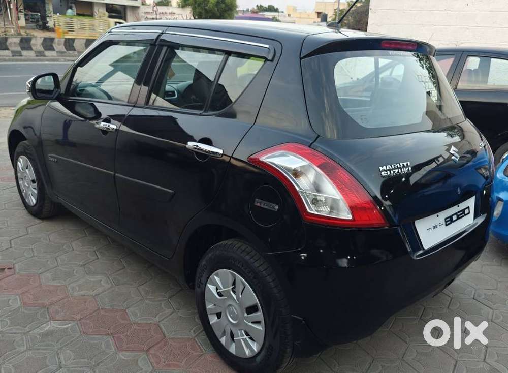 Maruti Suzuki Swift Vxi + Manual, 2013, Petrol