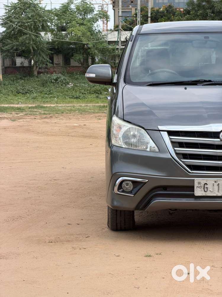 Toyota Innova 2.5 Vx 8 Str Bs-iii, 2013, Diesel