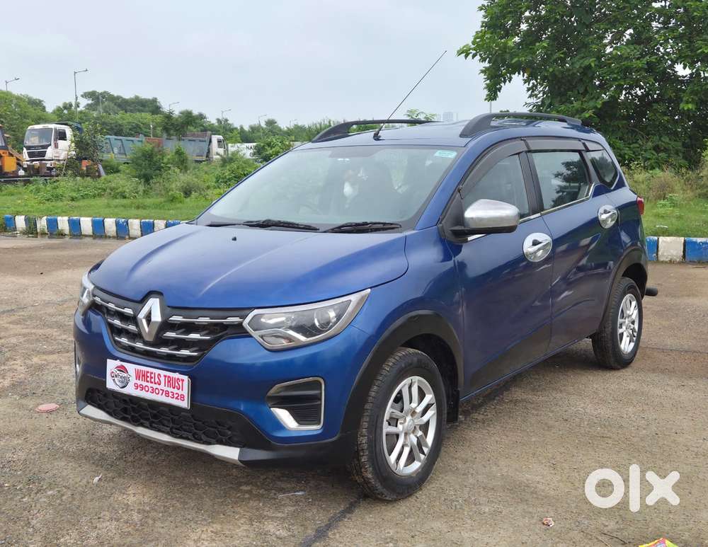 Renault Triber Rxt, 2022, Petrol