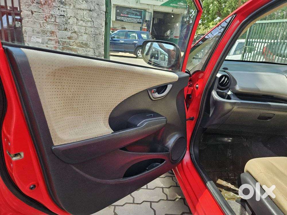 Honda Jazz V Mt Privilege, 2012, Petrol