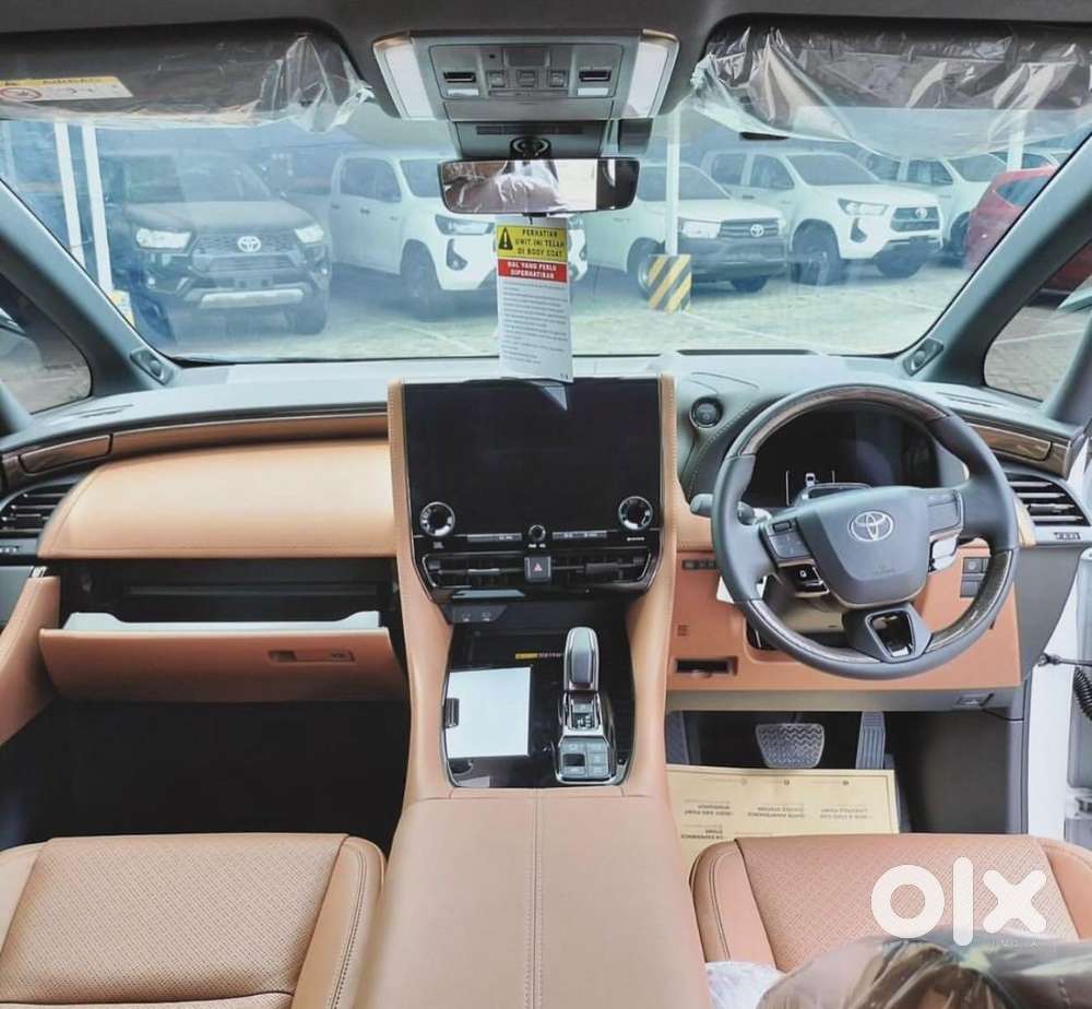 Toyota Vellfire Vip – Executive Lounge, 2024, Petrol