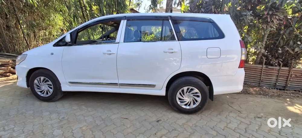 Toyota Innova 2012 Diesel Manual 1st Owner