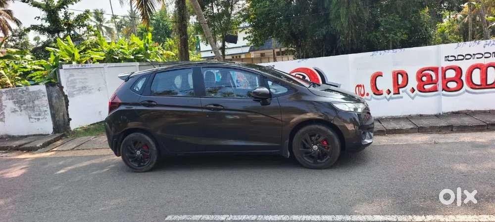 Full Option,good Condition,new Insurance,no Accident History