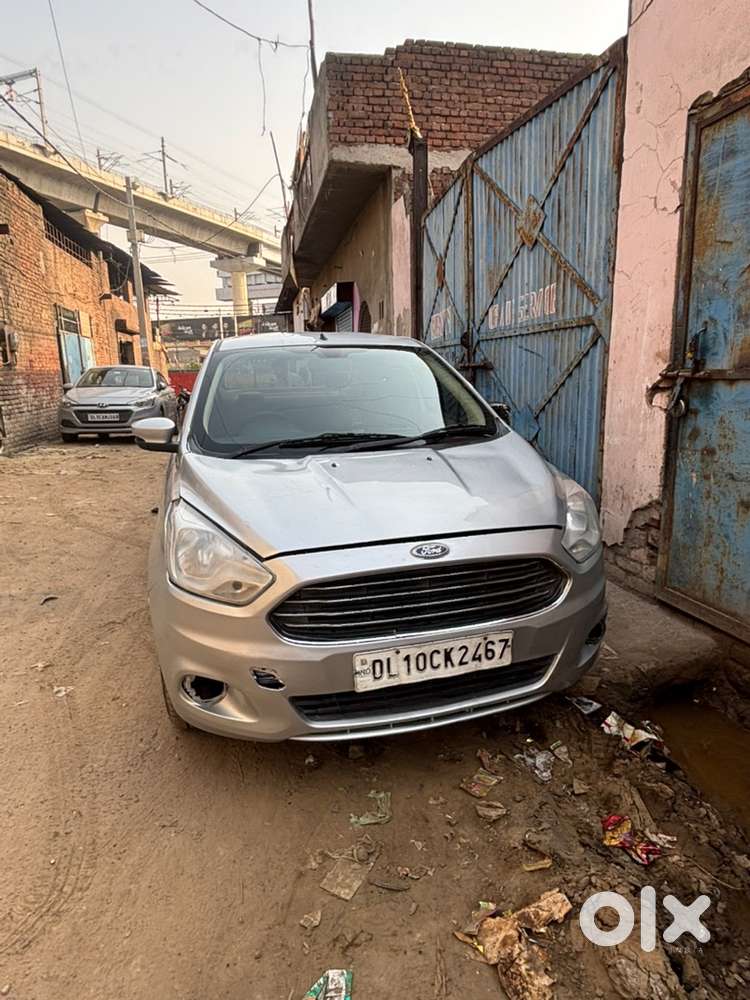 Ford Aspire Titanium Blu 2017 Dec27