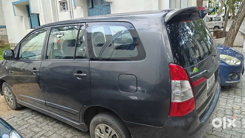 Toyota Innova 2015 Diesel 123000 Km Driven For Sale