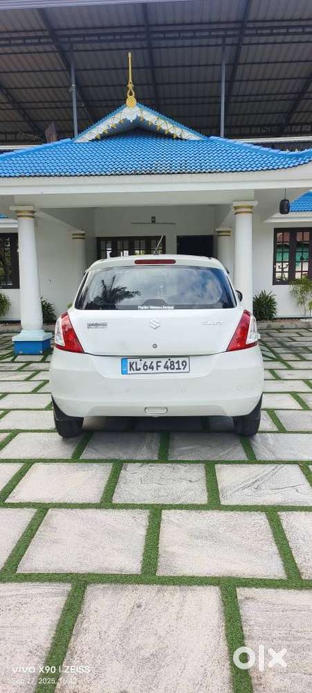 Maruti Suzuki Swift Lxi Option, 2017, Petrol