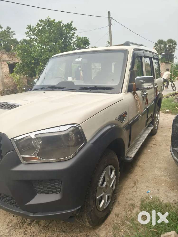 Mahindra Scorpio Diesel Automatic 2017