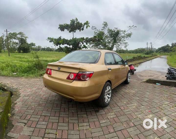 Honda City Zx Petrol 2006 Model With Gtr Pro Alloys Wheels