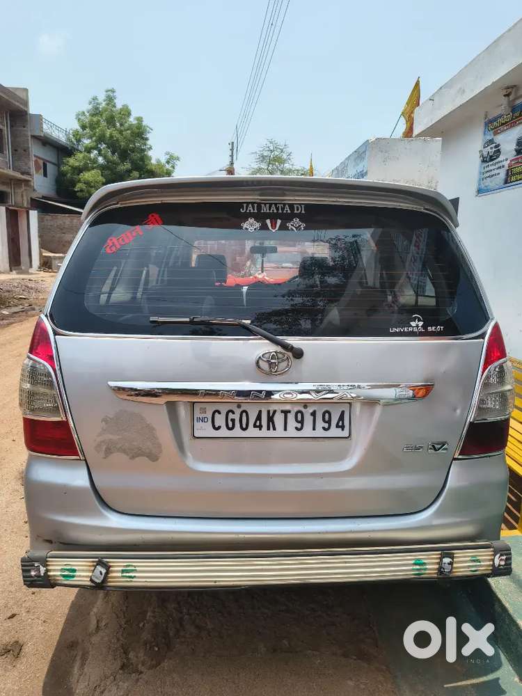 Toyota Innova Hycross 2019