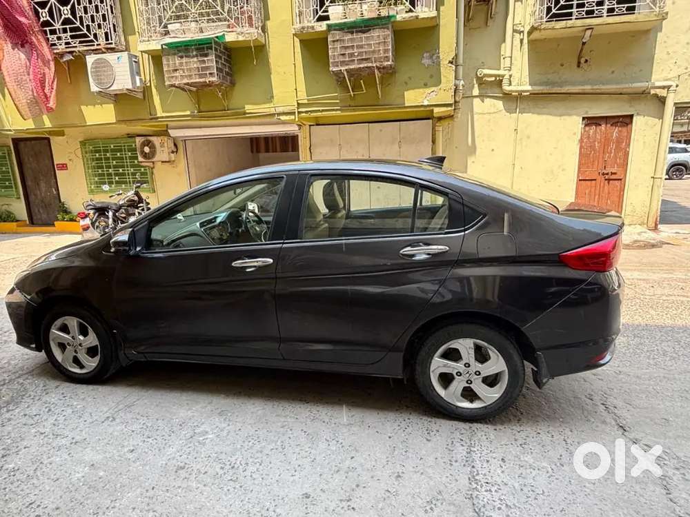 Honda City 1.5 Vx Cvt Auto 2016 Sunroof  35k Km  Top Variant