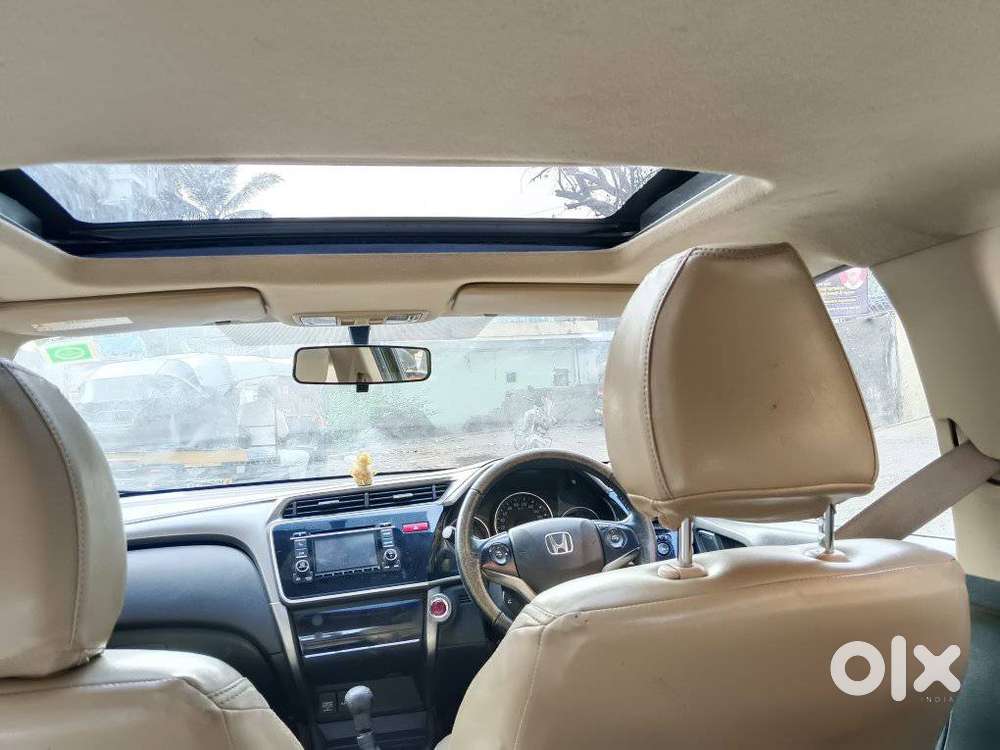 Honda City V Mt Sunroof, 2015, Petrol