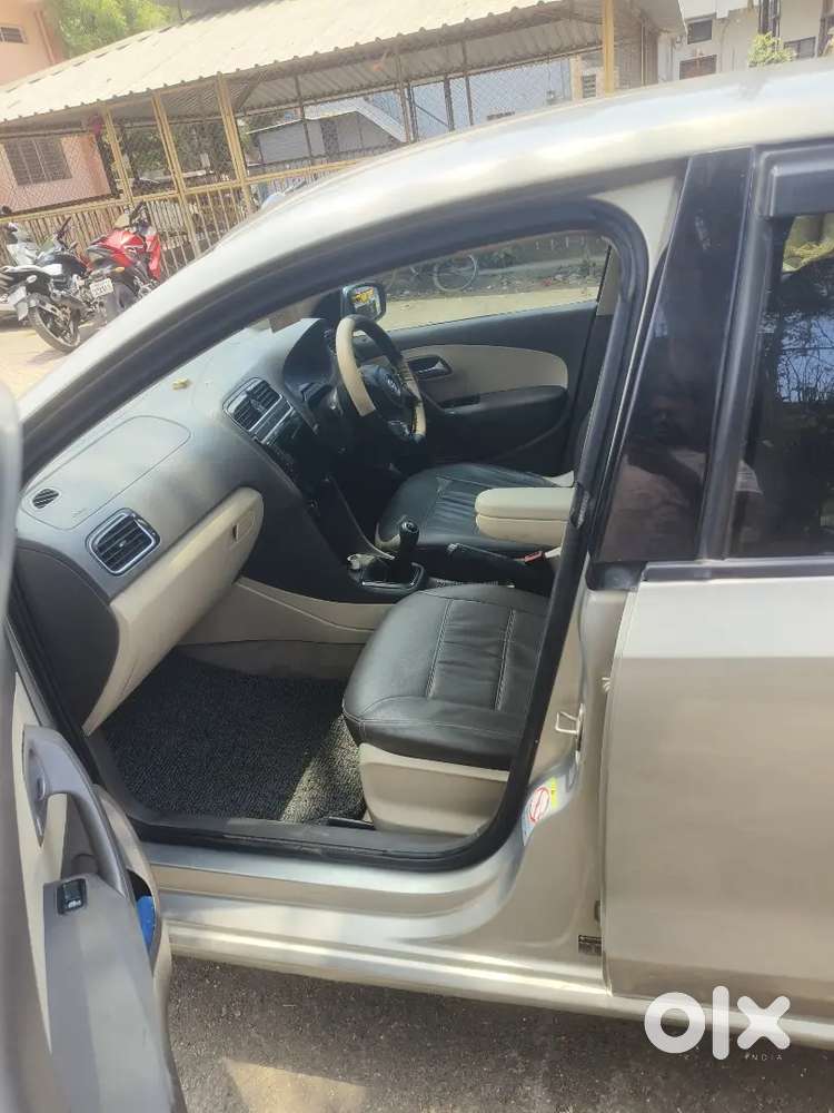 Selling Vw Vento 1.6 Tdi Diseal