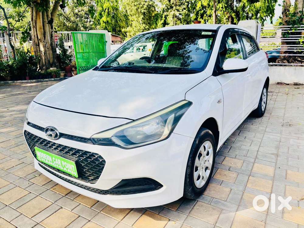 Hyundai Elite I20 Sportz (o) 1.2, 2015, Petrol