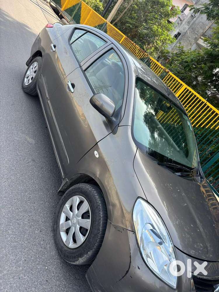 Nissan Petrol Manual 2012