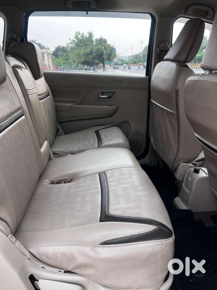 Maruti Suzuki Ertiga 1.5 Vxi, 2022, Petrol