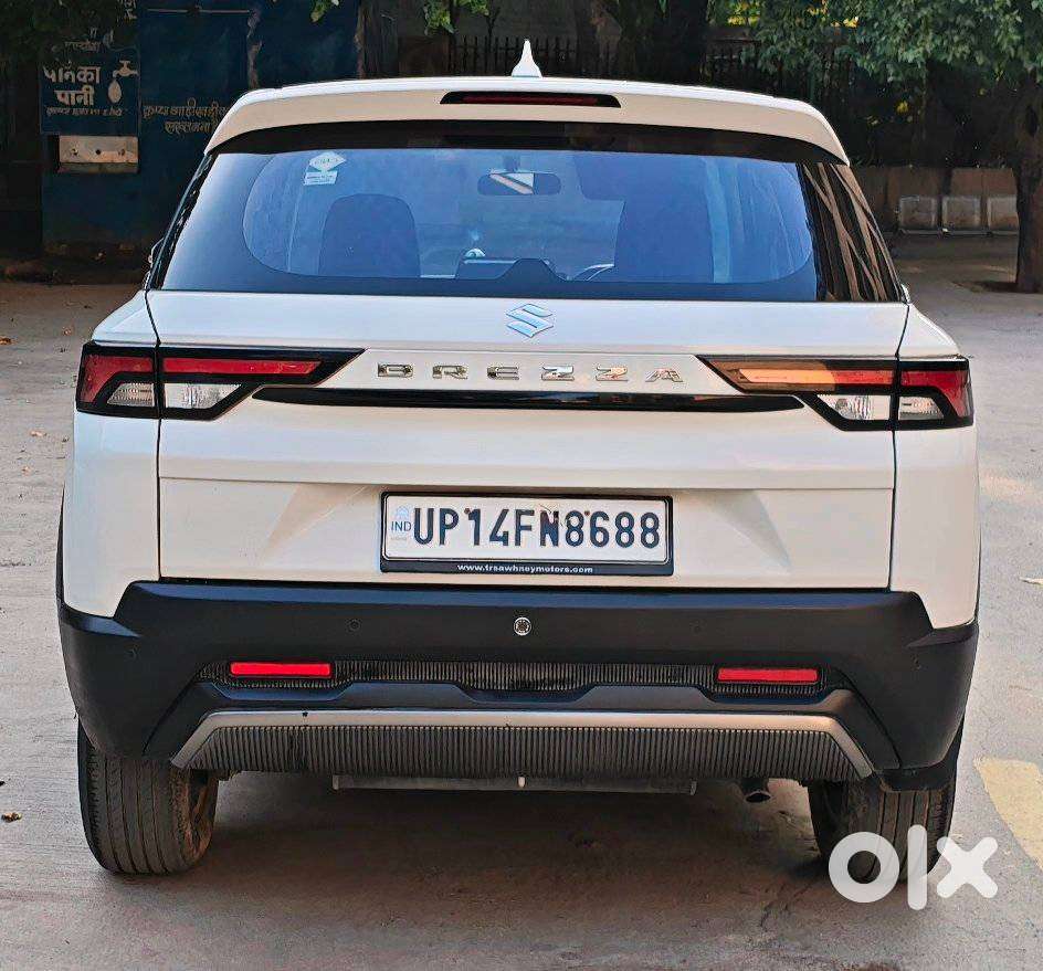 Maruti Suzuki Brezza Lxi S-cng, 2023, Cng & Hybrids
