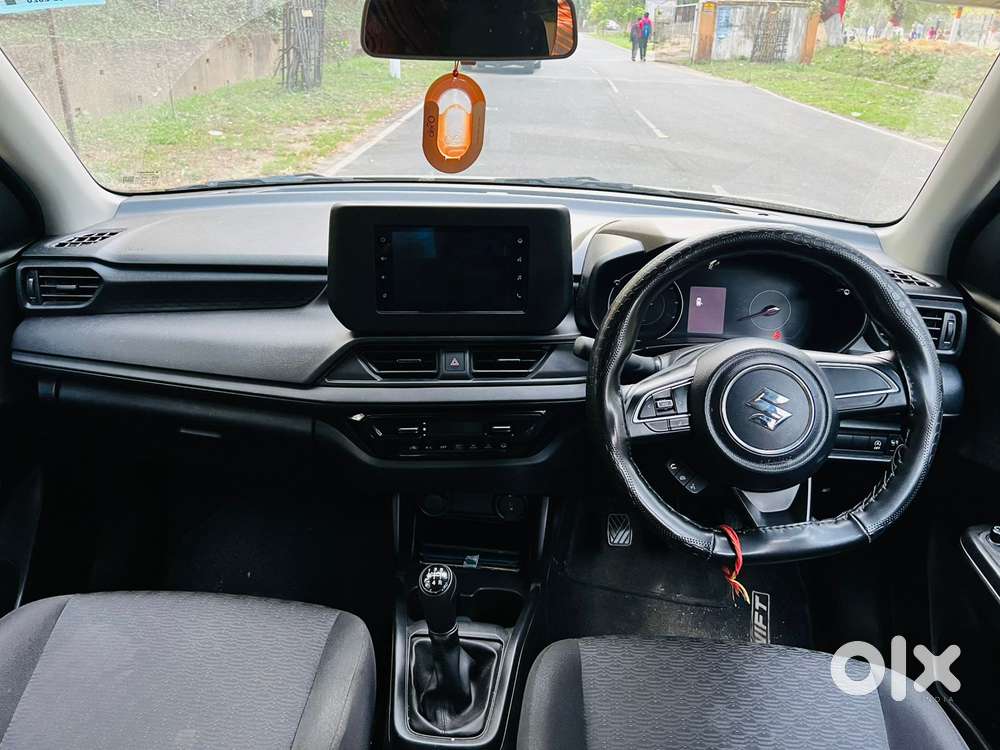 Maruti Suzuki Swift Vxi Optional, 2025, Petrol