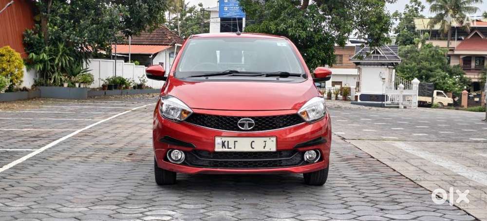Tata Tiago Xza, 2017, Petrol