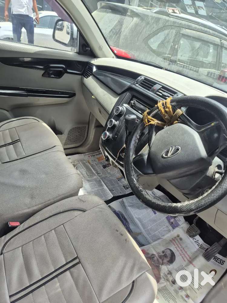Mahindra Kuv 100 K4 6 Seater