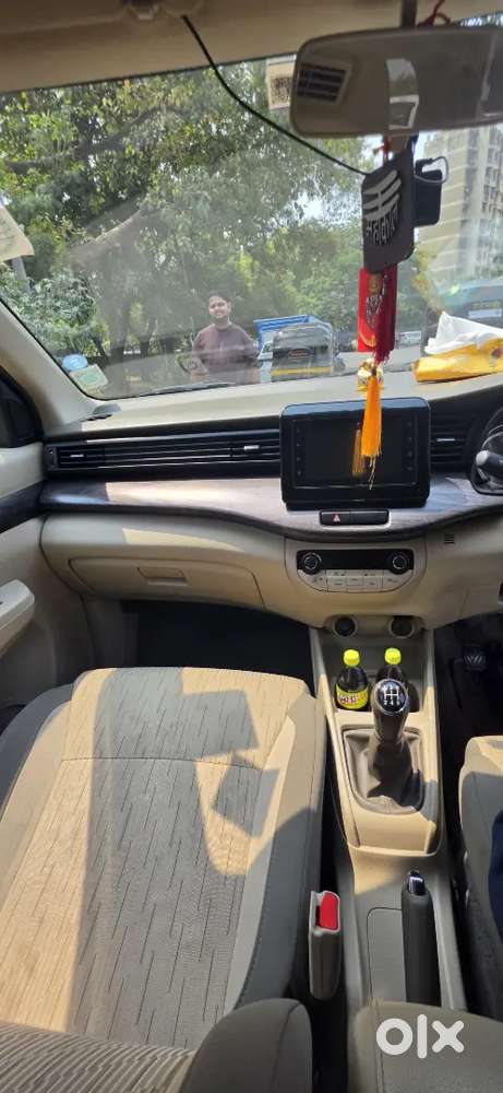 Maruti Ertiga Zxi(0) Top Model 2024 - Petrol+cng - 1st Owner