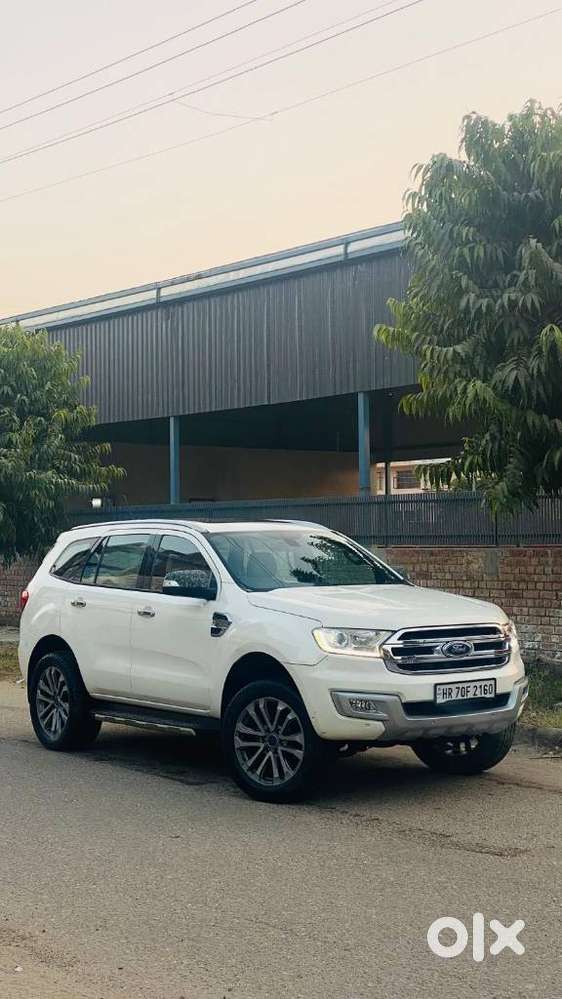Ford Endeavour 3.2 Titanium At 4x4, 2017, Diesel