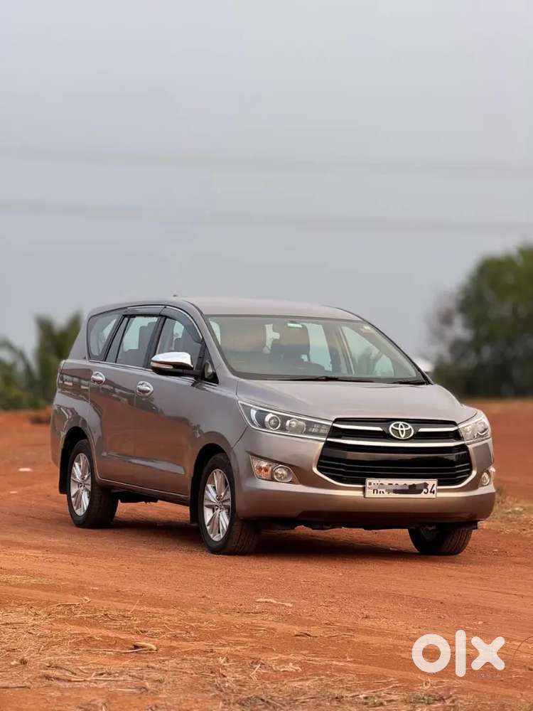 Innova Crysta  2.8