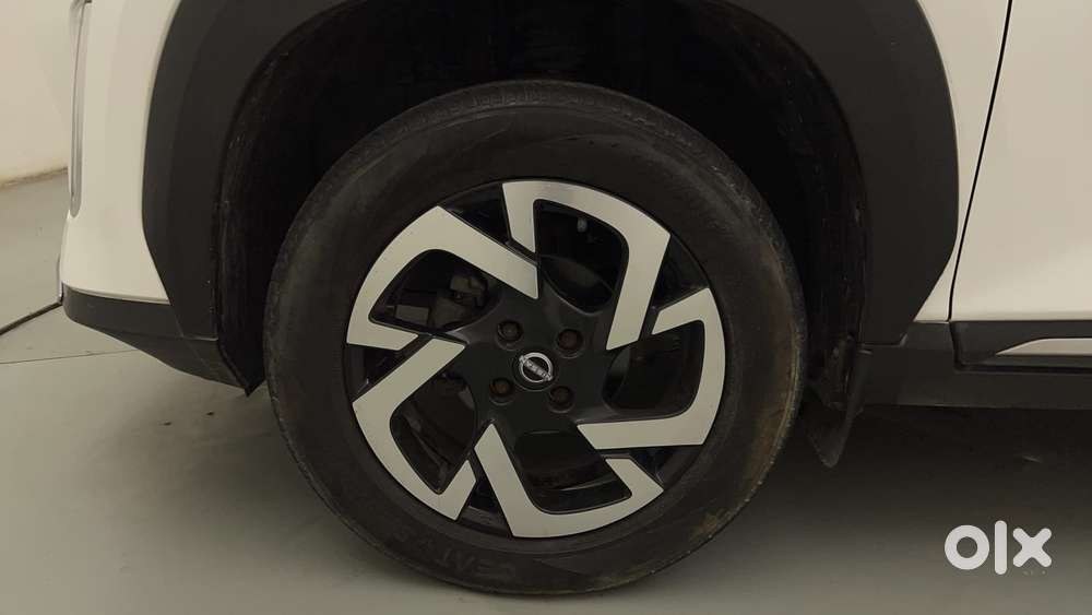 Nissan Magnite 1.0 Xv, 2022, Petrol