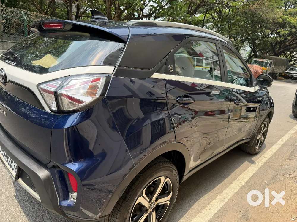 2023 Tata Nexon Petrol Automatic Xza+ Luxs Top Edition
