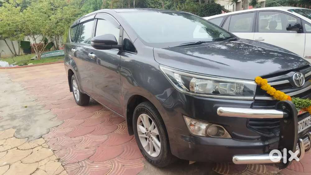 Toyota Innova Crysta 2017