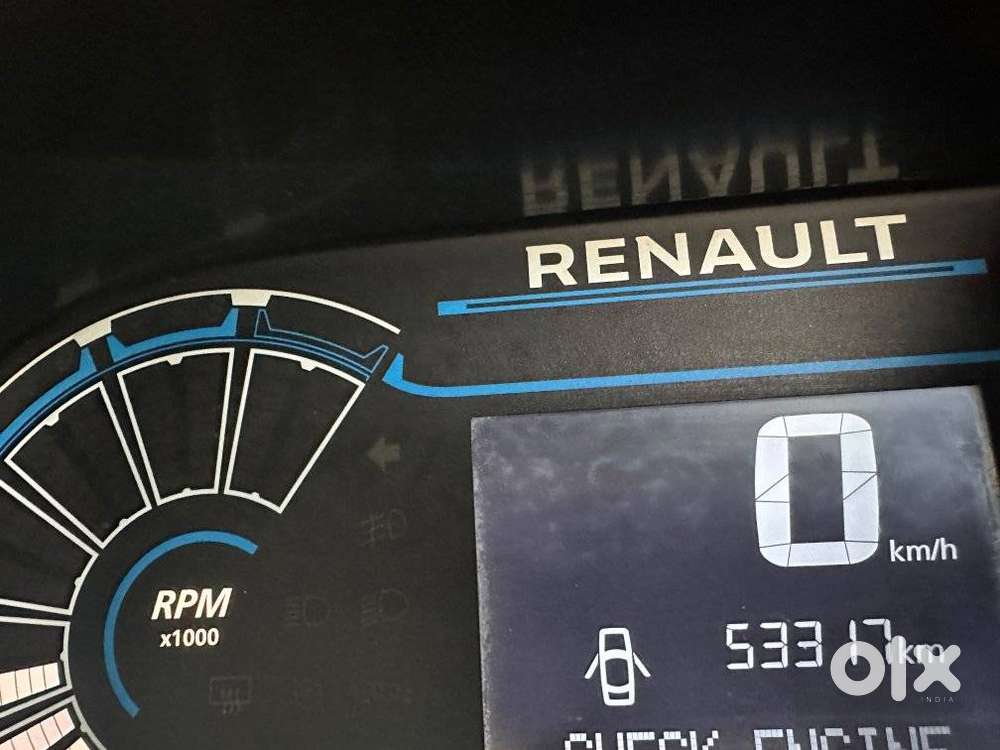 Renault Triber Rxz, 2021, Petrol