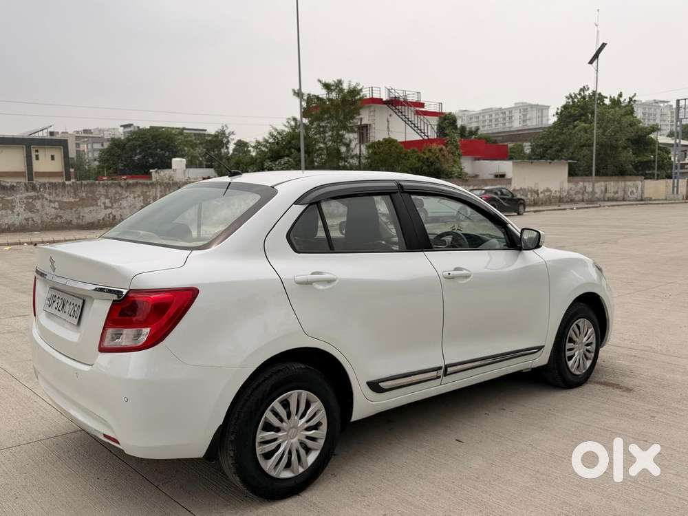 Maruti Suzuki Swift Dzire Vxi Optional, 2022, Petrol