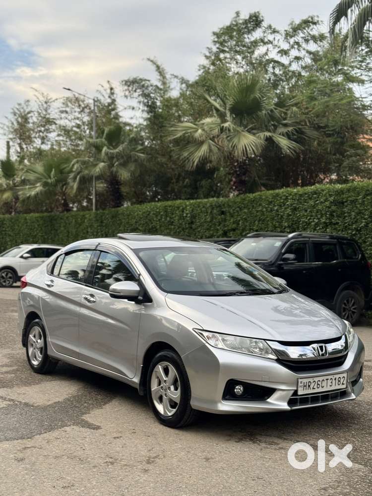 Honda City V Mt Sunroof, 2015, Petrol