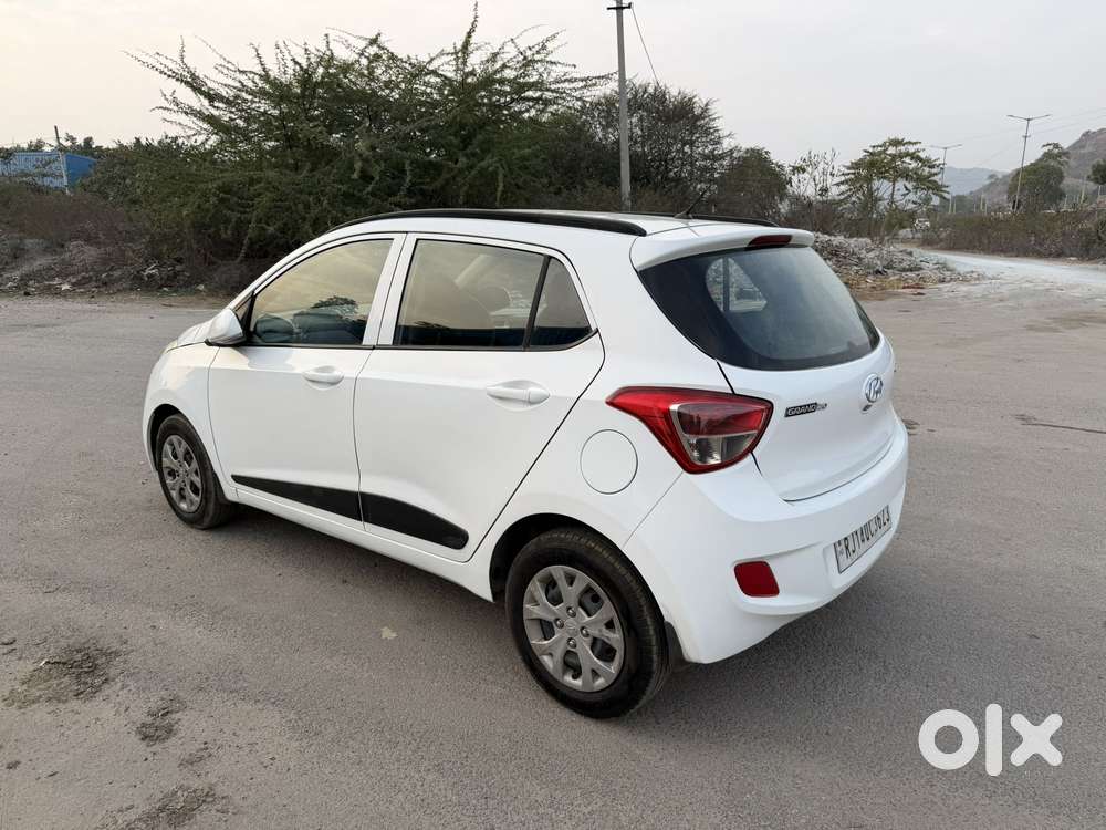 Hyundai Grand I10 1.2 Crdi Sportz Option, 2016, Diesel