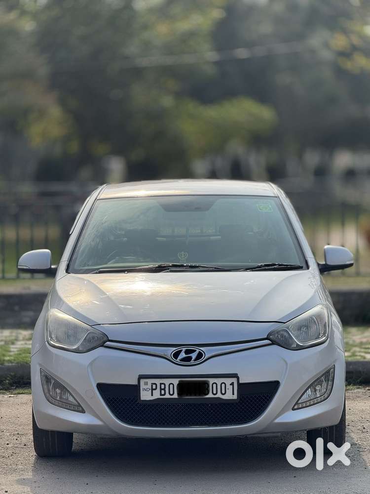 Hyundai I20 Sportz 1.2 Bs-iv, 2014, Petrol