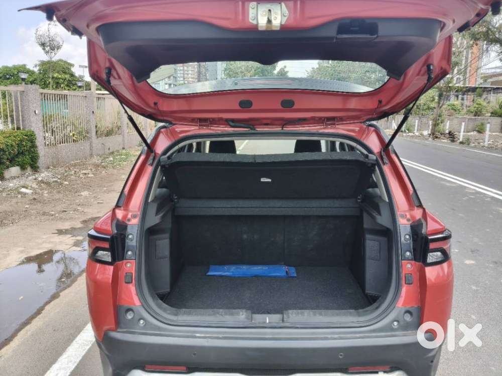 Maruti Suzuki Brezza 1.5 Zxi At Smart Hybrid, 2022, Petrol